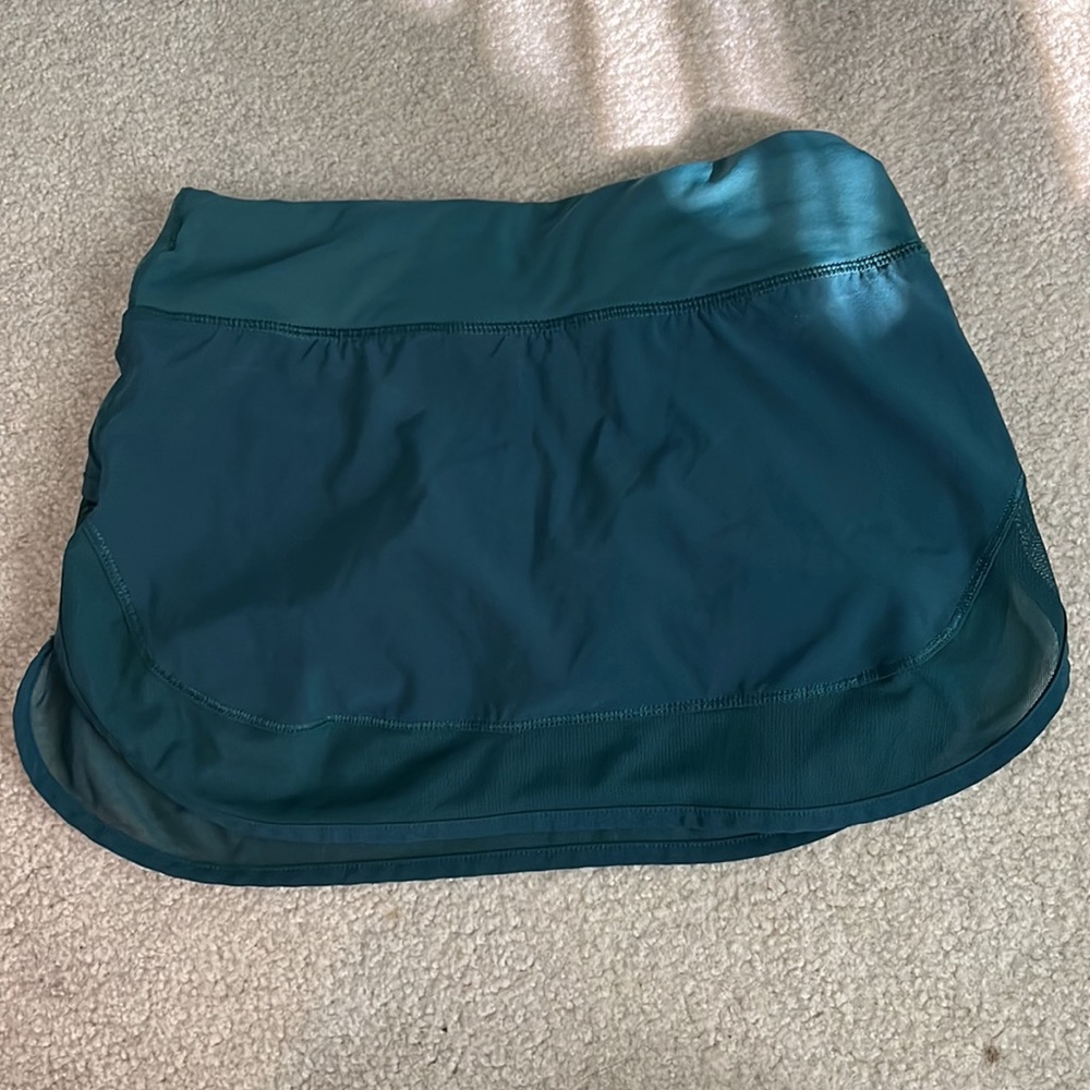 Lululemon Skirt Green Mesh Size 2